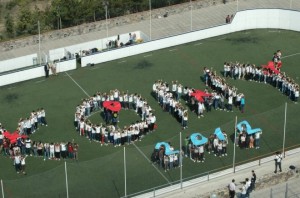 Students at a High School in Mexico collaborate