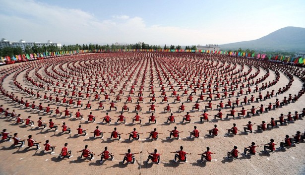 A grand martial arts performance was staged to celebrate China’s seventh Cultural Heritage Day in Tagou Wushu School in central China’s Henan Province.