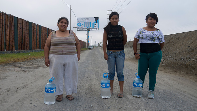 Water generating billboard Lima, Peru