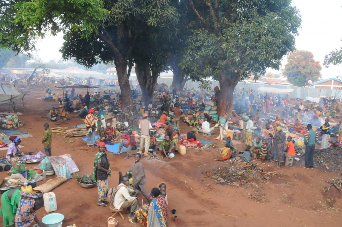 A camp for people displaced by fighting in Bria, CAR © 2016 Lewis Mudge / Human Rights Watch